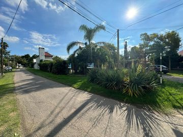 Quinta en  venta en barrio Brigadier López. Apta crédito.