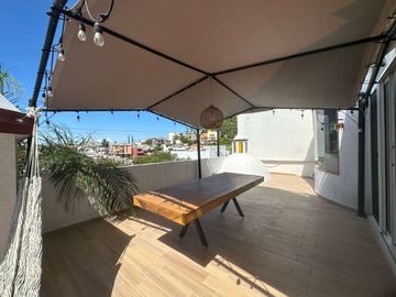 CASA EN VENTA EN CONTRY SOL 4TO SECTOR