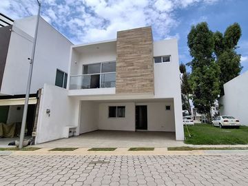 Casa en  Bosques de San Diego