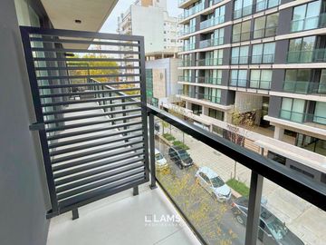 Venta - Departamento 2 ambientes con cochera - Zona Guemes