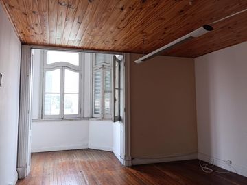 Ph 6 amb. antiguo en S. Isidro. Apto profesional/vivienda