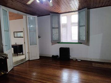 Ph 6 amb. antiguo en S. Isidro. Apto profesional/vivienda