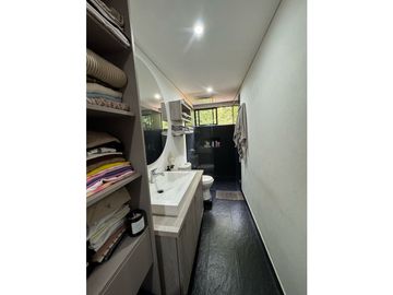 SE VENDE FINCA ENTRE EL CARMEN Y RIONEGRO PARCELACIÓN CERRADA [terrav]