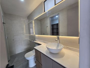 Venta de apartamento en el Poblado -sector Milla de Oro