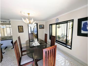 SE VENDE AMPLIA CASA EN  VILLA  SANTOS