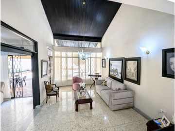 SE VENDE AMPLIA CASA EN  VILLA  SANTOS