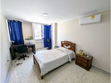 SE VENDE AMPLIA CASA EN  VILLA  SANTOS