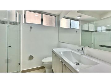 SE VENDE APARTAMENTO VERDE ALFAGUARA VISTA A LOS LAGOS - INVERSIONISTA