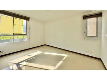 SE VENDE APARTAMENTO VERDE ALFAGUARA VISTA A LOS LAGOS - INVERSIONISTA