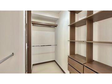 SE VENDE APARTAMENTO VERDE ALFAGUARA VISTA A LOS LAGOS - INVERSIONISTA