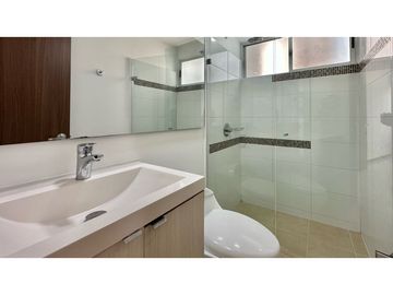 SE VENDE APARTAMENTO VERDE ALFAGUARA VISTA A LOS LAGOS - INVERSIONISTA