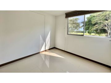 SE VENDE APARTAMENTO VERDE ALFAGUARA VISTA A LOS LAGOS - INVERSIONISTA