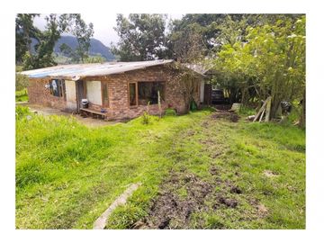 Vendo Hermosa Finca de Trabajo en Cogua 30.000 Mts2