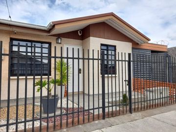 Se vende casa en Villa Las Malvas