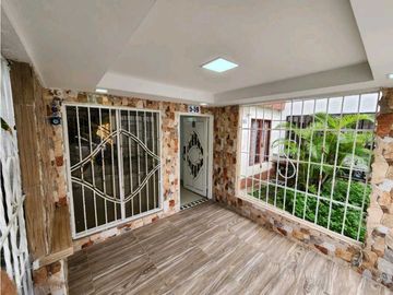 VENTA CASA EXTERNA VEHICULAR 3PISOS-BRISAS DEL GUABITO-CALI NORTE(JHM)