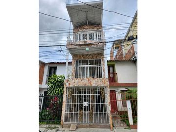 VENTA CASA EXTERNA VEHICULAR 3PISOS-BRISAS DEL GUABITO-CALI NORTE(JHM)