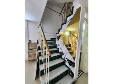 VENTA CASA EXTERNA VEHICULAR 3PISOS-BRISAS DEL GUABITO-CALI NORTE(JHM)