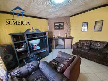 Casa en colonia Revolución con departamento incluido