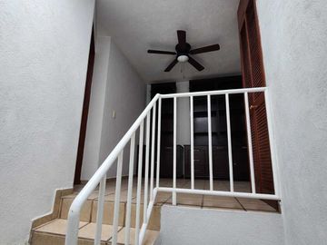 Casa en venta en coto cerca del ITESO