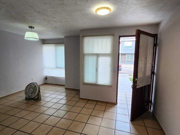 Casa en venta en coto cerca del ITESO