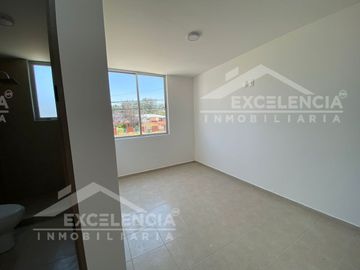 VENTA DE CASA NUEVA EN ESQUINA EN FRACC. JARDINES DE TORREMOLINOS.