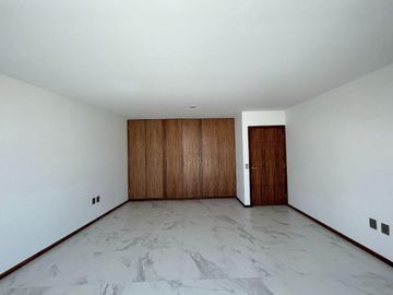 LUJOSA CASA EN VENTA LISTA PARA ESTRENAR, DENTRO DE VALLE IMPERIAL