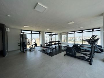 LUJOSA CASA EN VENTA LISTA PARA ESTRENAR, DENTRO DE VALLE IMPERIAL