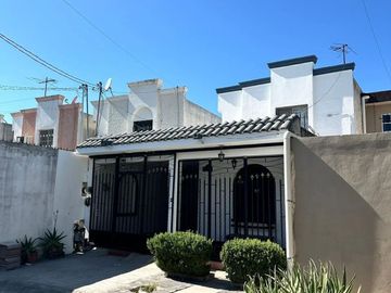 Casa en venta en Guadalupe, Nuevo Leon