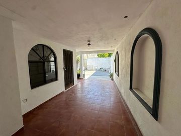 Casa en venta en Guadalupe, Nuevo Leon
