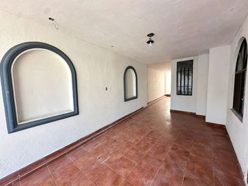 Casa en venta en Guadalupe, Nuevo Leon
