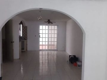 Casa en venta en Guadalupe, Nuevo Leon