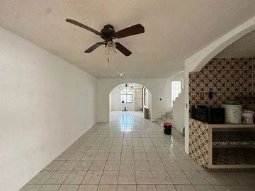 Casa en venta en Guadalupe, Nuevo Leon
