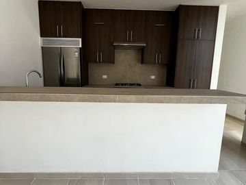 CASA EN VENTA, UNA PLANTA, CAMPOCIELO, MERIDA