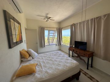 CASA EN VENTA FRENTE AL MAR, SISAL YUCATÁN MÉRIDA