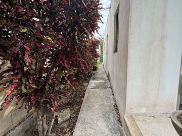 Casa en venta de una planta en la Ceiba II en Mérida Yucatán.