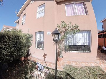 LO CAMPINO OPORTUNIDAD CASA 3 DORM, PISCINA Y TERRAZA