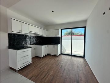 CASA EN VENTA EN SAN JUAN DEL RIO QUERETARO