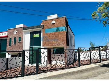CASA EN VENTA EN SAN JUAN DEL RIO QUERETARO