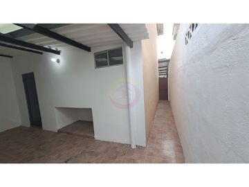 VENDO CASA URBANIZACION TOTTORI - NORTE DE GUAYAQUIL