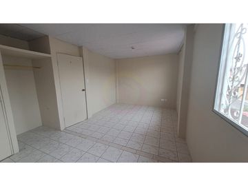 VENDO CASA URBANIZACION TOTTORI - NORTE DE GUAYAQUIL