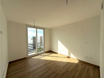 Venta de casa en urb. PortoManta sector sur vía San Mateo a estrenar.