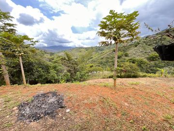 Se Vende Casa Campestre En El Km 32 Callejón Jiguales