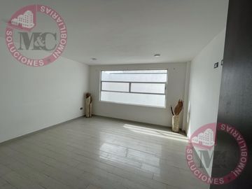 Casa de Lujo en Venta en Cerrada San Miguel, Aguascalientes