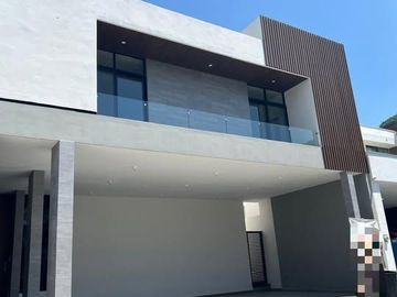 Casa en venta en Laderas de abedul cerca de área verde