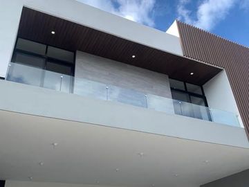 Casa en venta en Laderas de abedul cerca de área verde