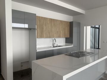 Casa en venta en Laderas de abedul cerca de área verde