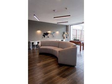 SEA CONFIIABLE VENDE APARTAMENTO PH MI CONDADO 2 RECAMARAS