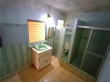 SAN ANTONIO / 1000M2 / 6 HABITACIONES / TERRAZA / ANEXO INDEPENDIENTE