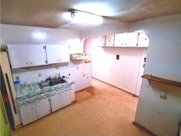 SAN ANTONIO / 1000M2 / 6 HABITACIONES / TERRAZA / ANEXO INDEPENDIENTE