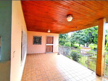 SAN ANTONIO / 1000M2 / 6 HABITACIONES / TERRAZA / ANEXO INDEPENDIENTE
